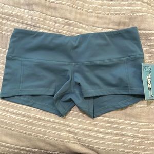 Fleo low rise contour